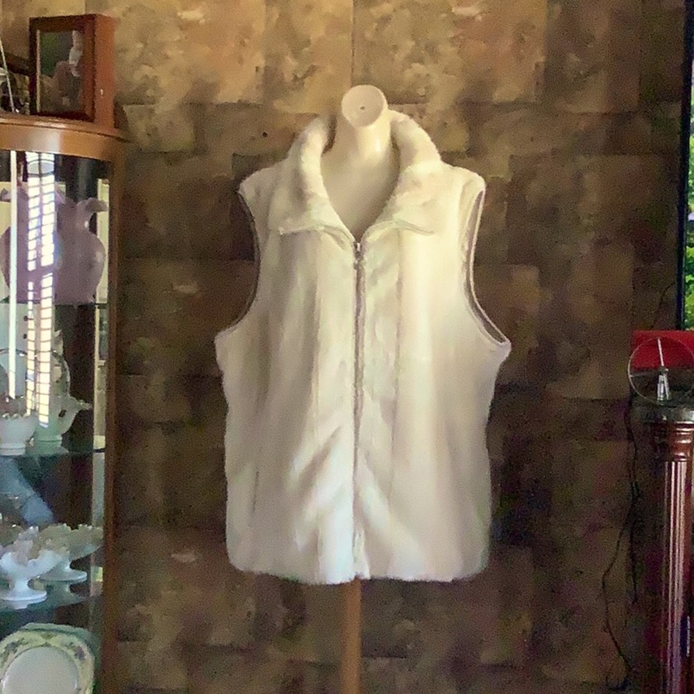 Ladies warm,soft comfy vest
